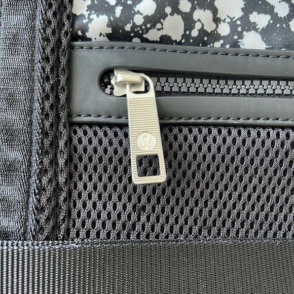Lululemon Duffle Bag - Picture 2 of 11
